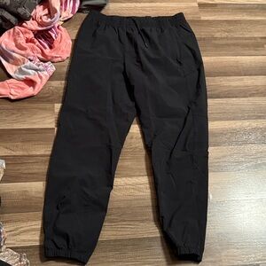 VRST Accelerate Men's Athletic running pants Size medium